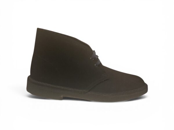 PE26---clarks---DESERTBOOTBLACK.JPG